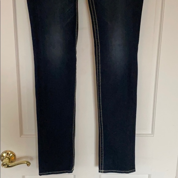 Prvcy Jeans - Picture 3 of 5